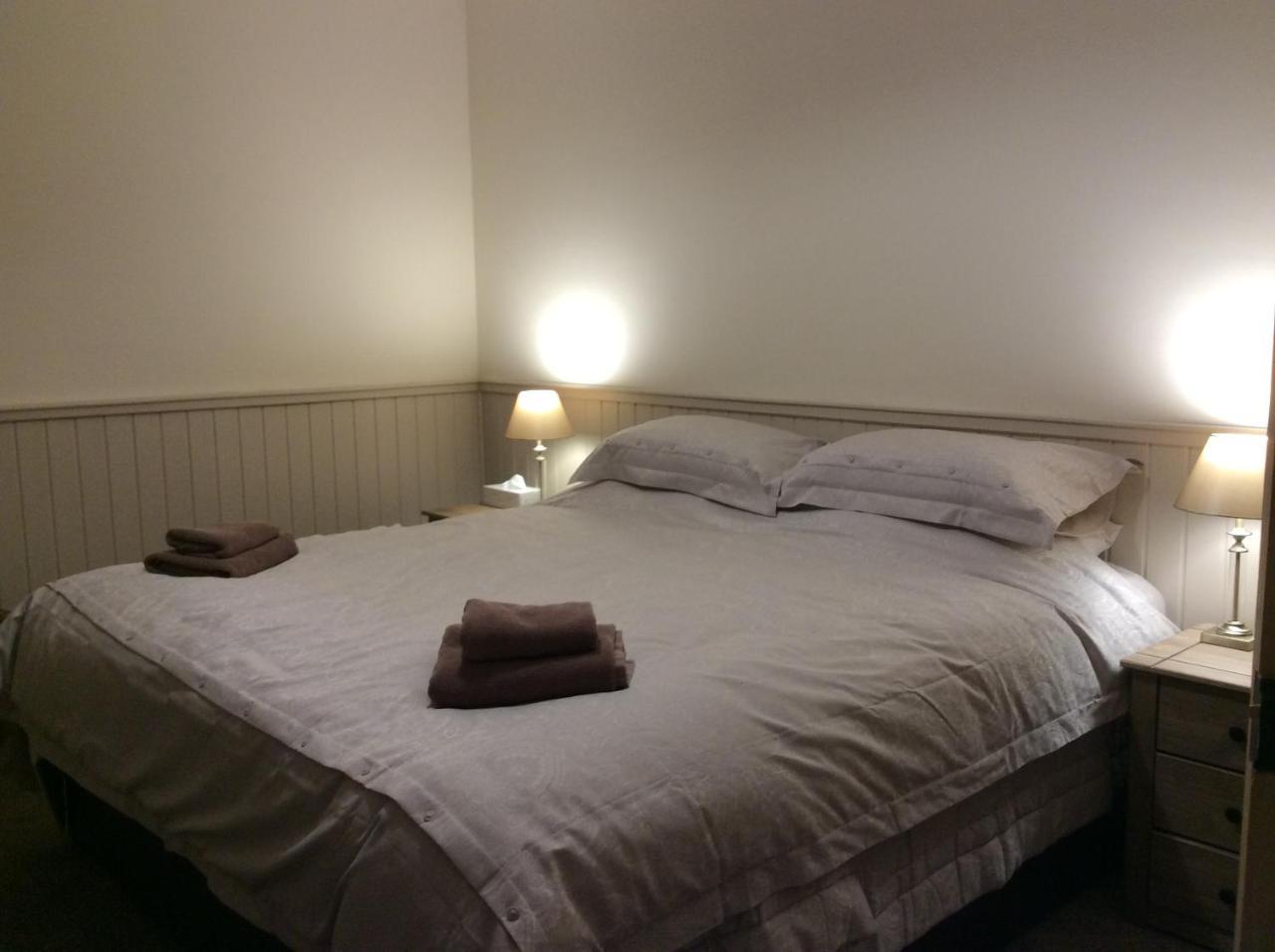 Crown And Anchor Bed and Breakfast Dundrennan Exteriör bild